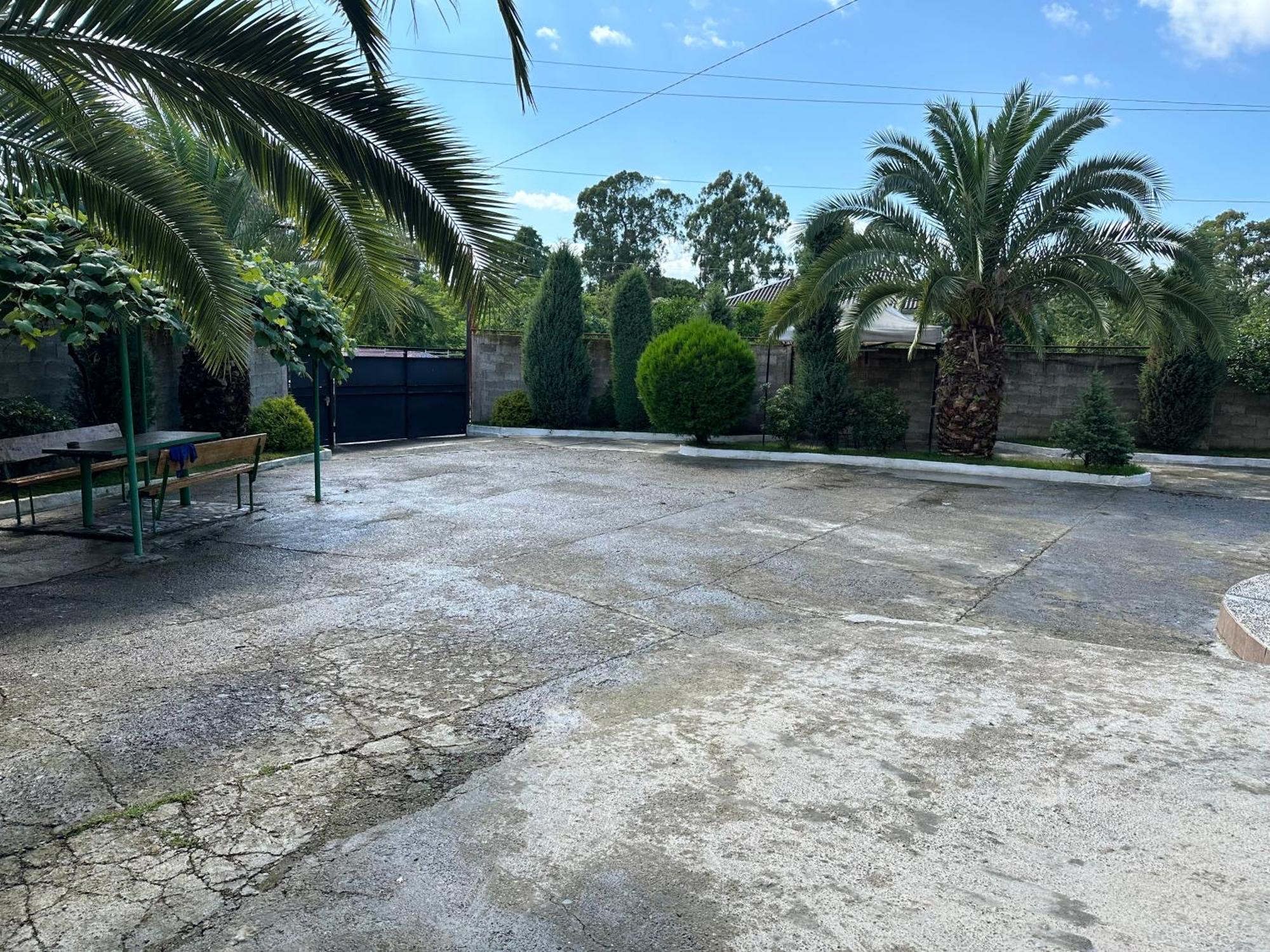 Green House Kobuleti Bagian luar foto